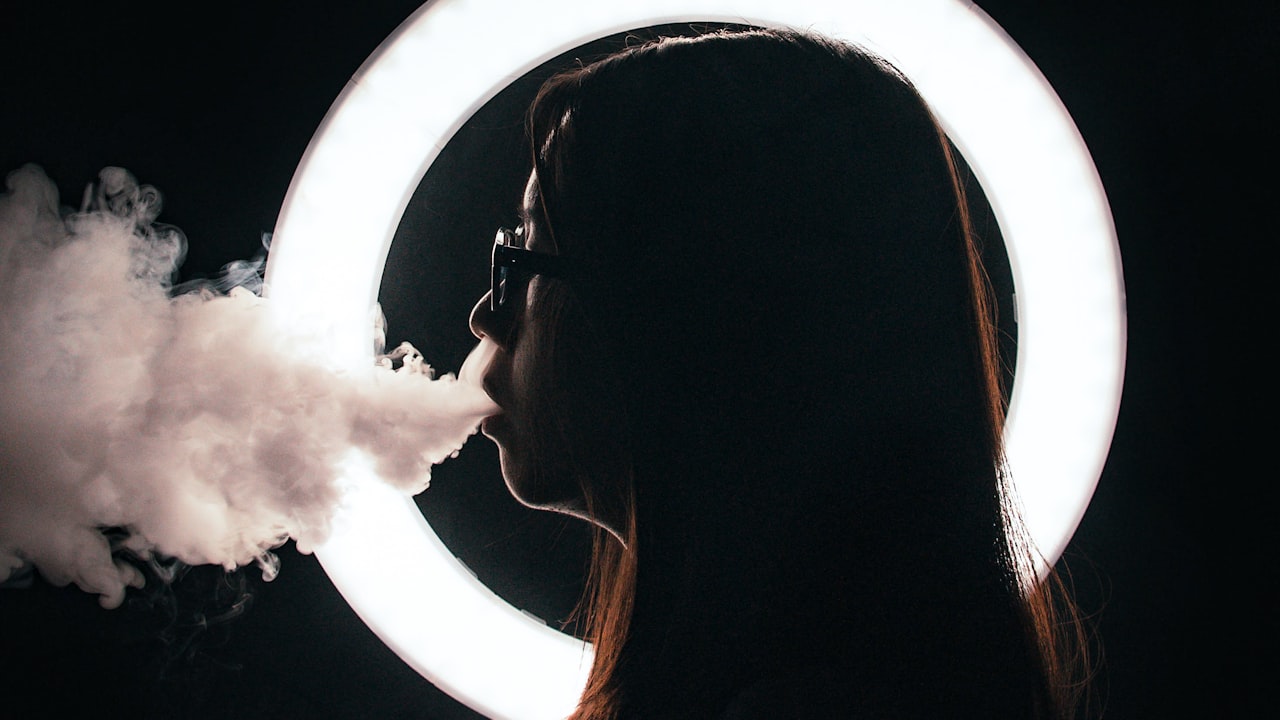 5 Reasons Why Vaping is Better Than Smoking